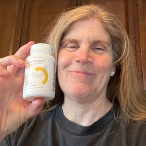 Senior Joint Genesis user testimonials reporting smoother movement and reduced stiffness